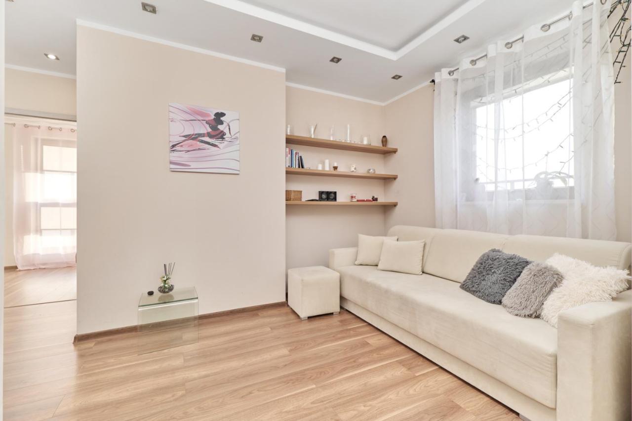 Apartment Wroclaw Krakowska With Balcony And Free Garage By Noclegi Renters Extérieur photo