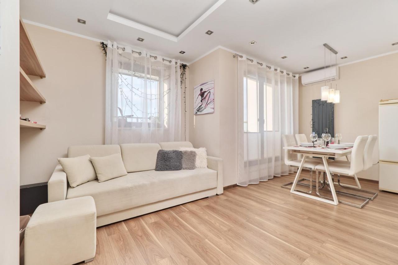 Apartment Wroclaw Krakowska With Balcony And Free Garage By Noclegi Renters Extérieur photo